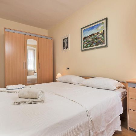 Ferri Fi 2Bdr Apartment By Irundo Rovinj Eksteriør bilde